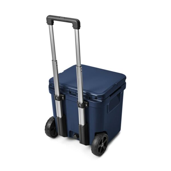 YETI-Yeti Roadie 48 Navy–Lillehammer Sport-4 YETI Roadie 48 Wheeled kjøleboks