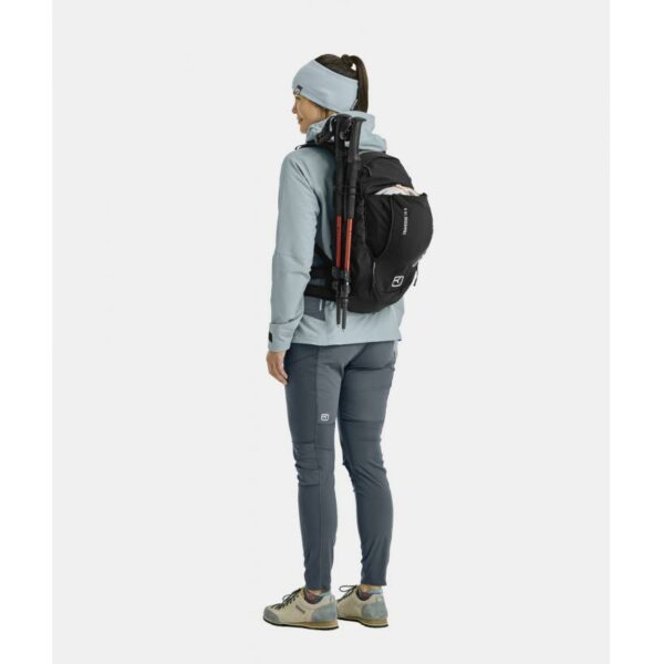 Ortovox-Traverse 18 S–Lillehammer Sport-3 Ortovox Traverse 18 S Glacier Gray