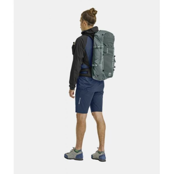 Ortovox-Traverse 30–Lillehammer Sport-3 Ortovox Traverse 30 Sea Surface