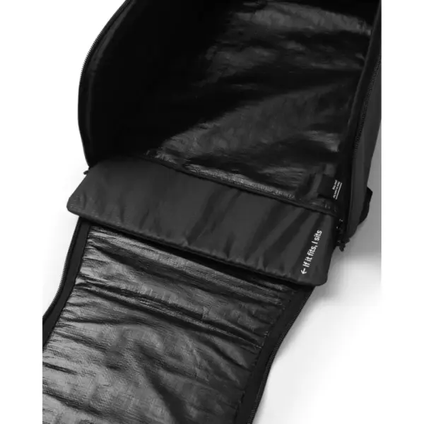 Db Hugger Bootpack 45L Black