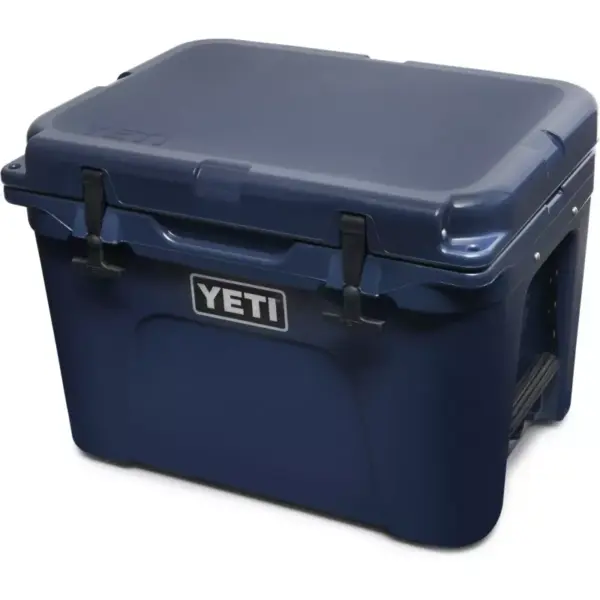 YETI-Tundra 35 Navy–Lillehammer Sport-3 YETI Tundra 35 Navy