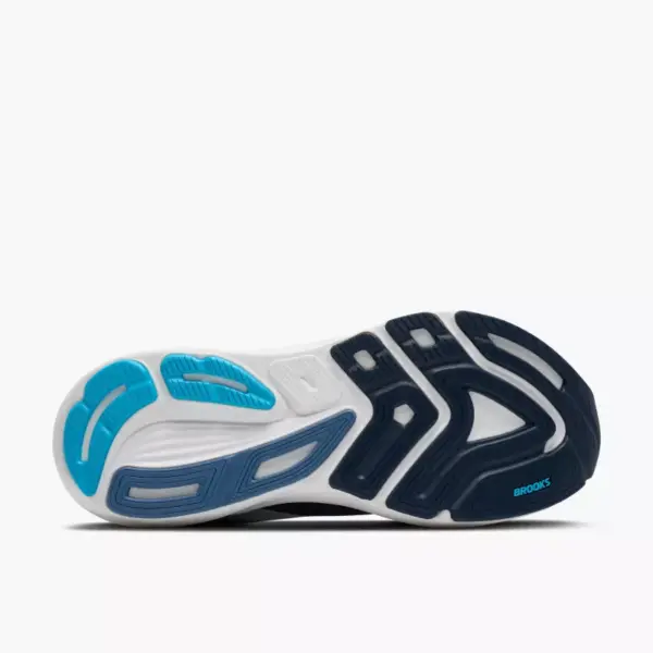 Brooks Revel 8 M