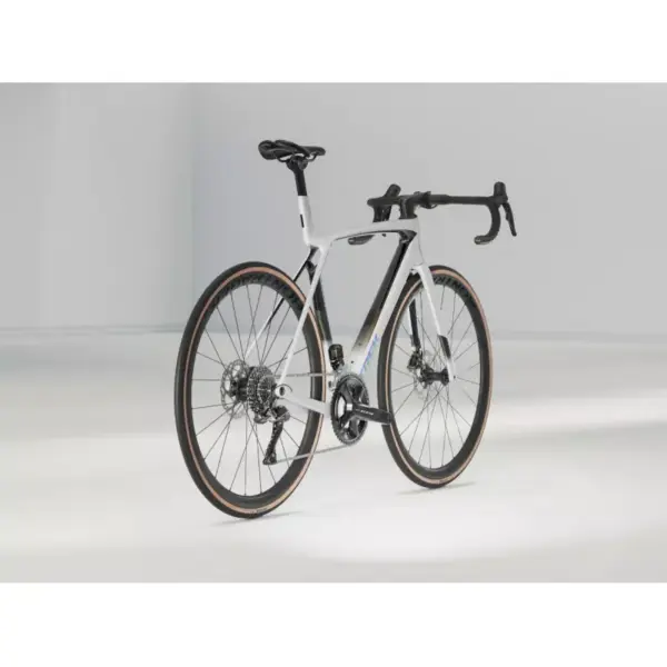 Trek-Madone SL 6 Gen 8 2025-5319984-Lillehammer Sport-2 Trek Madone SL 6 Gen 8