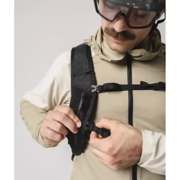 Ortovox-Ortovox Sequence Daypack 15–Lillehammer Sport-5 Ortovox Sequence Daypack 15